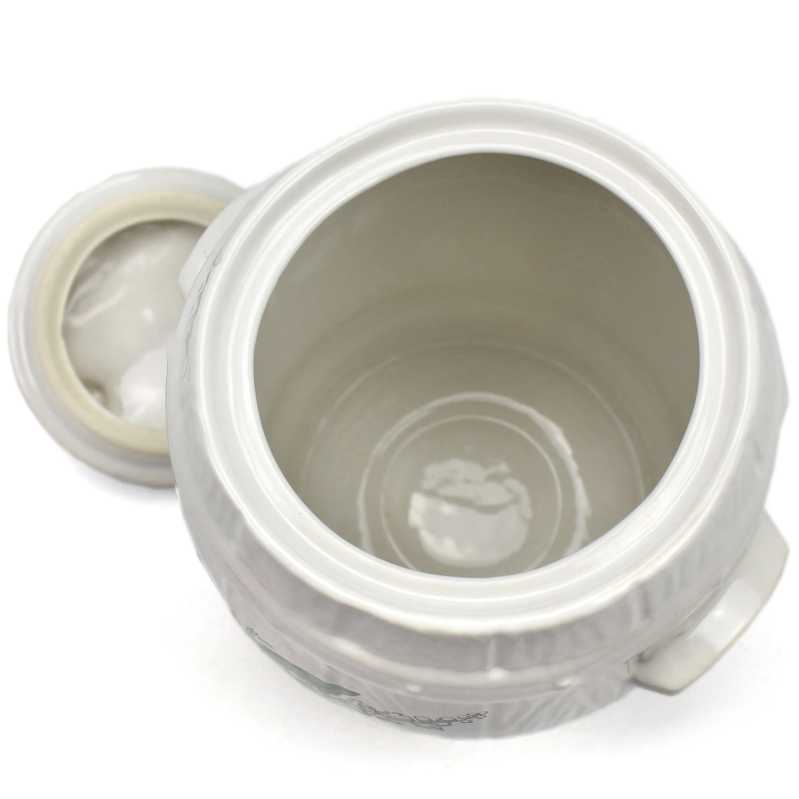 Gurkenfass mit verschiedenen MaiglöckchenMotiv